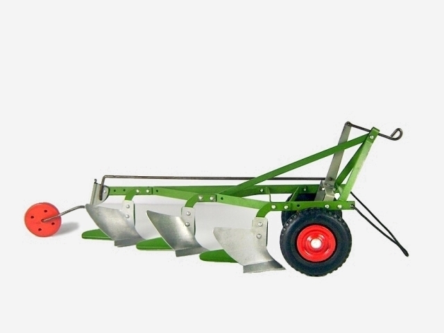 7a grosser Pflug 3 Schar 1956