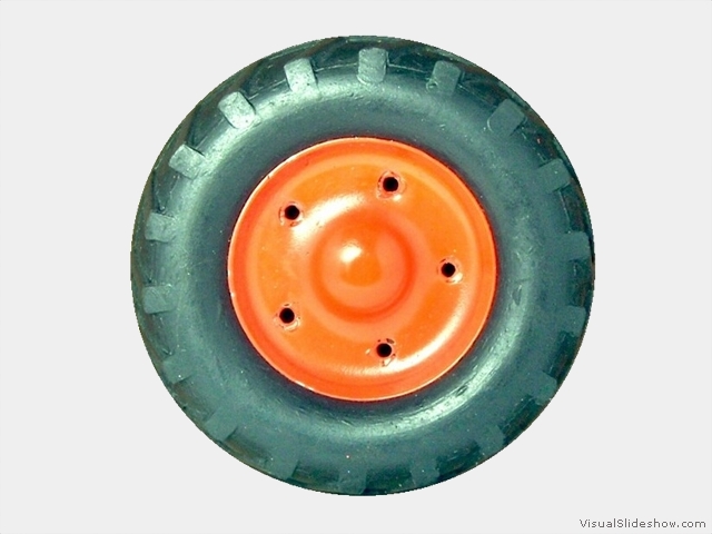 4b Hinterrad mit Metallfelge fuer den kleinen Bulldog