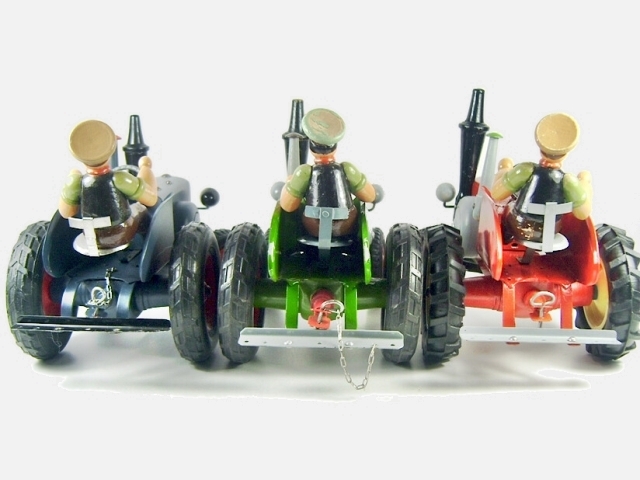 6b drei grosse Bulldogs im Vergleich